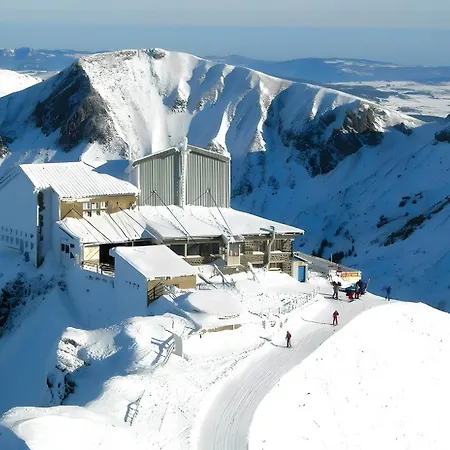 Confort T2 펜션 라루브불