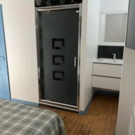 Confort T2 * 라루브불