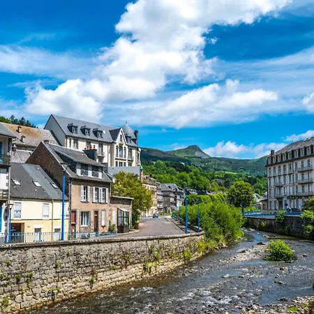 Confort T2 펜션 라루브불